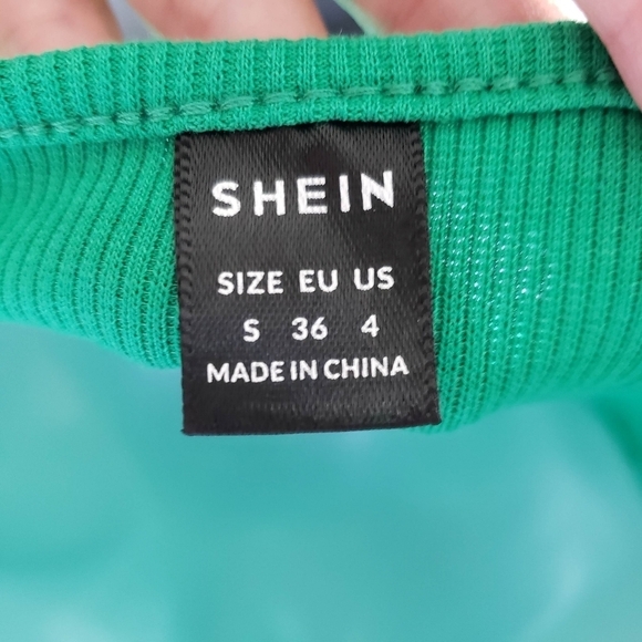 Kelly Green Short Sleeve Crop Top Shirt Henley Ribbed Shein Small - Picture 4 of 5